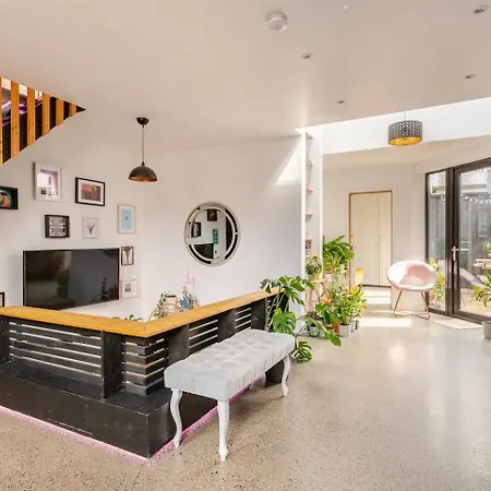 Stylish House In * Dublin